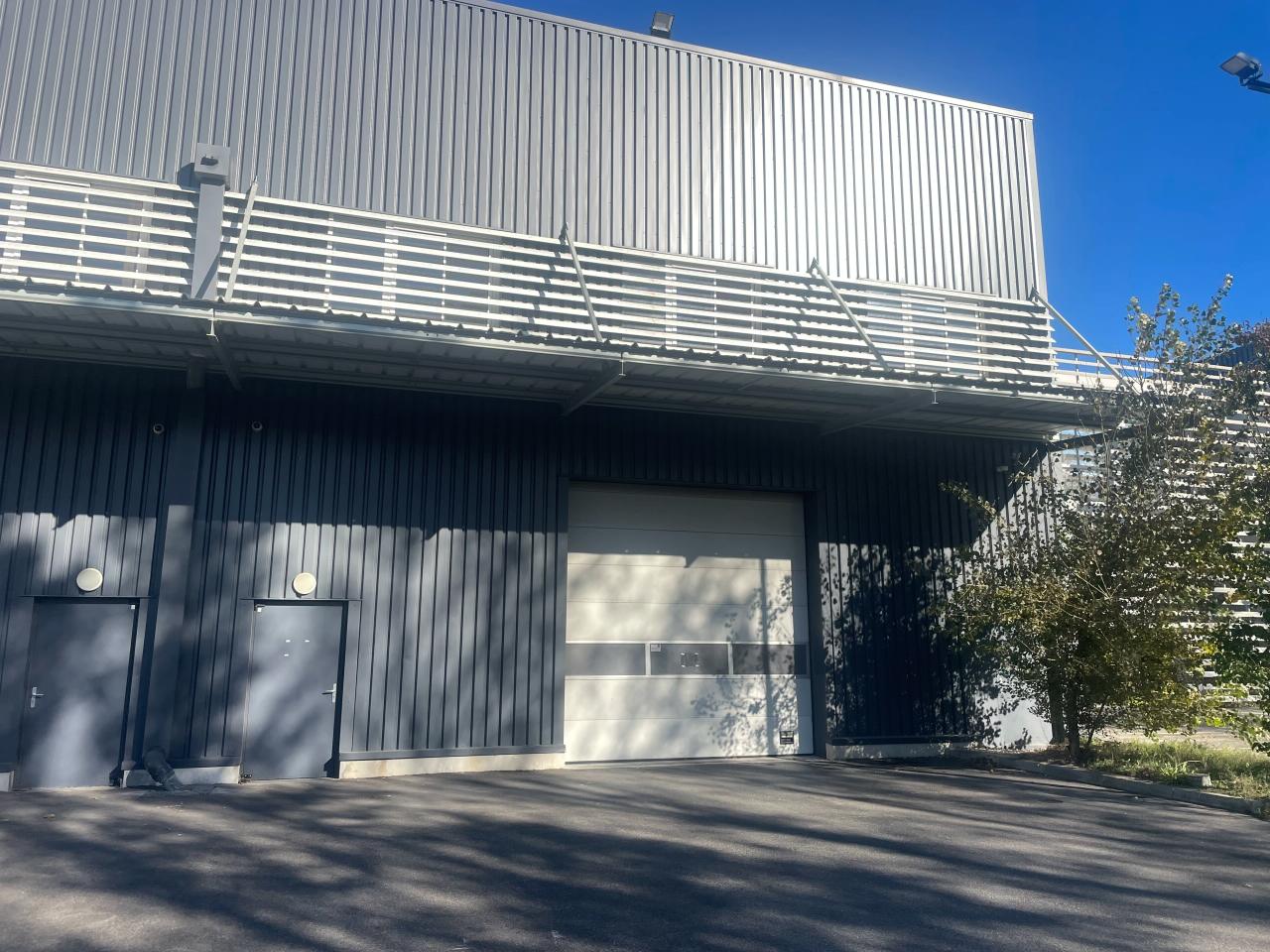 Local d'activité Aix-en-Provence 1156m² Location local d'activité Aix-en-Provence Bouches-du-Rhône OLACT2427921 1
